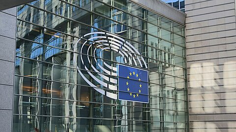 Europäische Dekorpapierhersteller begrüßen Einleitung einer EU-Antidumpinguntersuchung zu Einfuhren aus China Europäische Dekorpapierhersteller begrüßen Einleitung einer EU-Antidumpinguntersuchung zu Einfuhren aus China